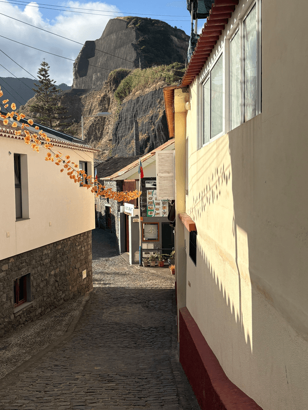 Ruelle dans un vilage
